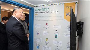 20180131-helpinghandscenter-open-8 (1).jpg